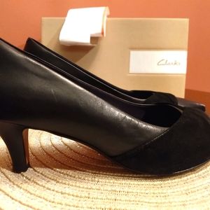 Clarks Pumps